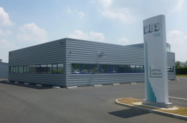 Entrée des locaux, Pôle d'activité de l'Espérance, Hermival-les-Vaux (14)