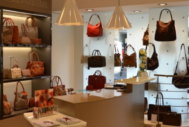 Agenceur de magasin - Maroquinerie