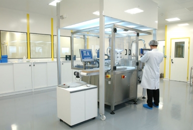 Institut de biotechnologie humaine : aménagement des salles blanches et des zones en environnement contrôlé